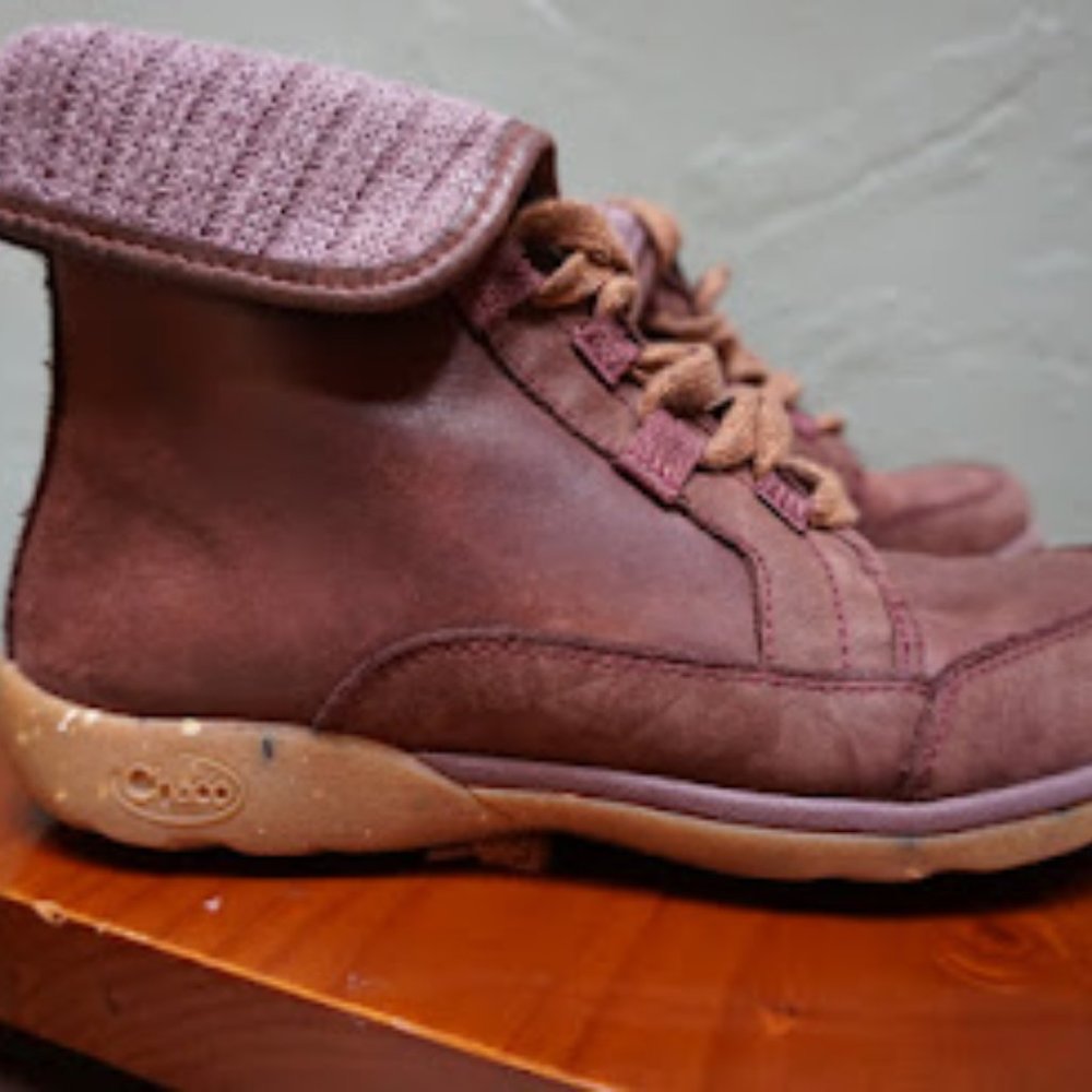 Women's Mahogany Chaco Barbary Boots Size 8.5